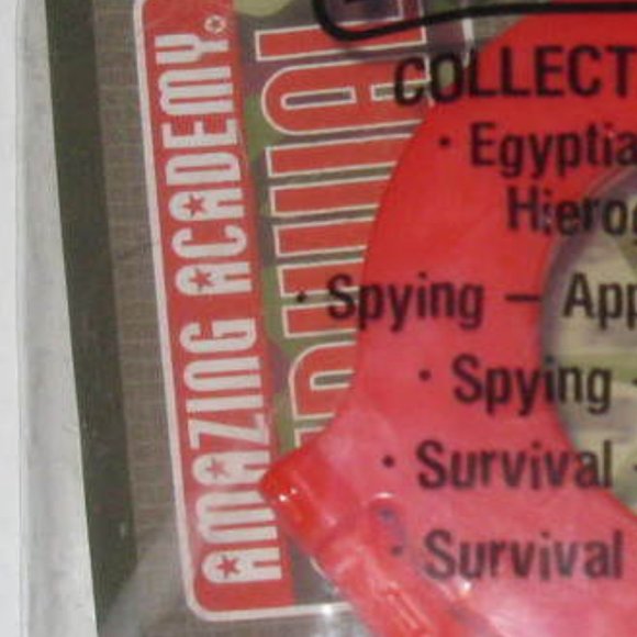 Chick Fil A Survival Navigation Compass Ages 4 and Up New - Picture 3 of 3